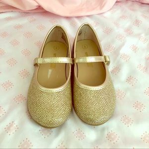 Like New* Gold Toddler Dress Shoes Sz 8